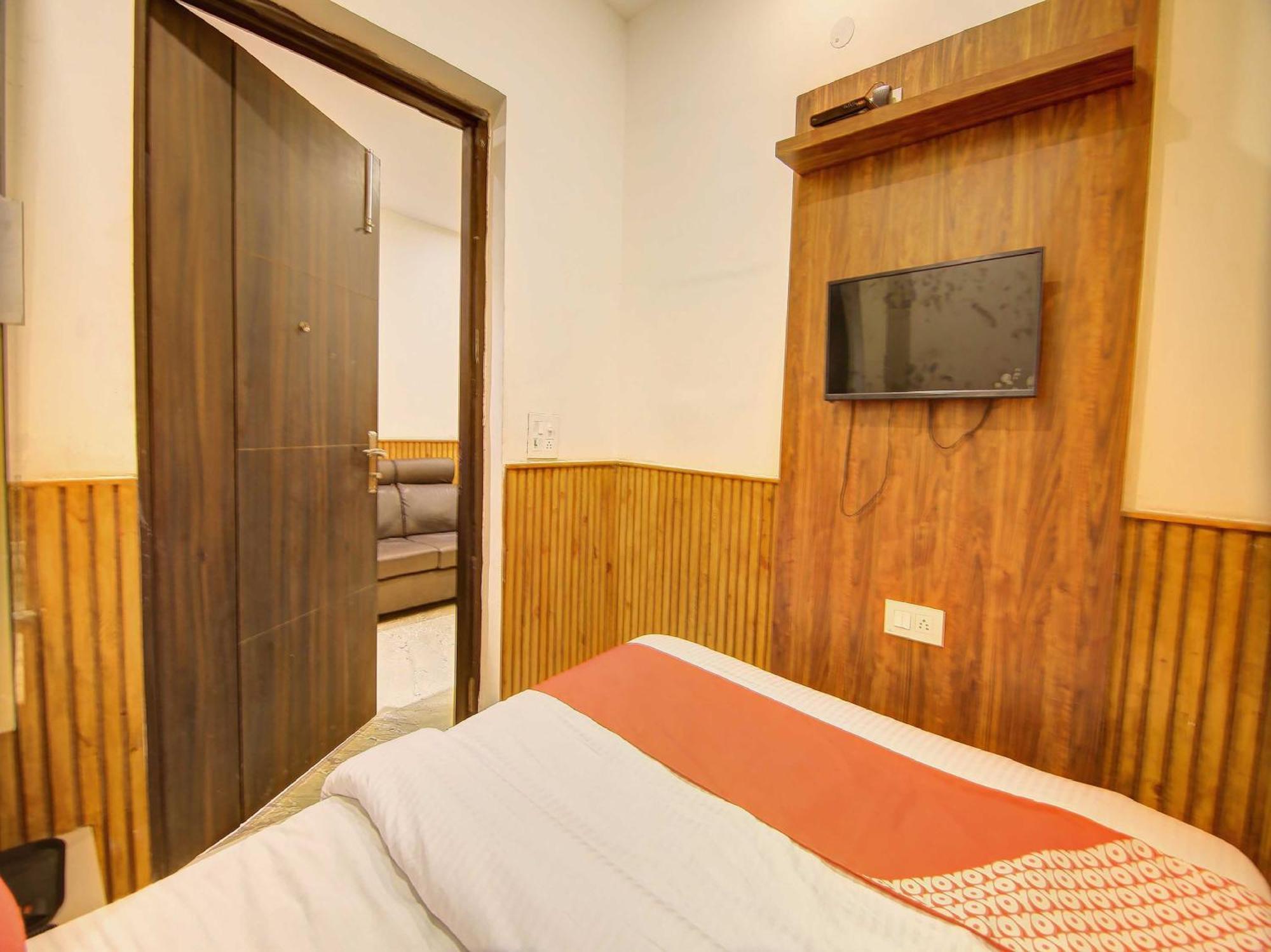 Hotel O Shri Sai Delhi  Ngoại thất bức ảnh