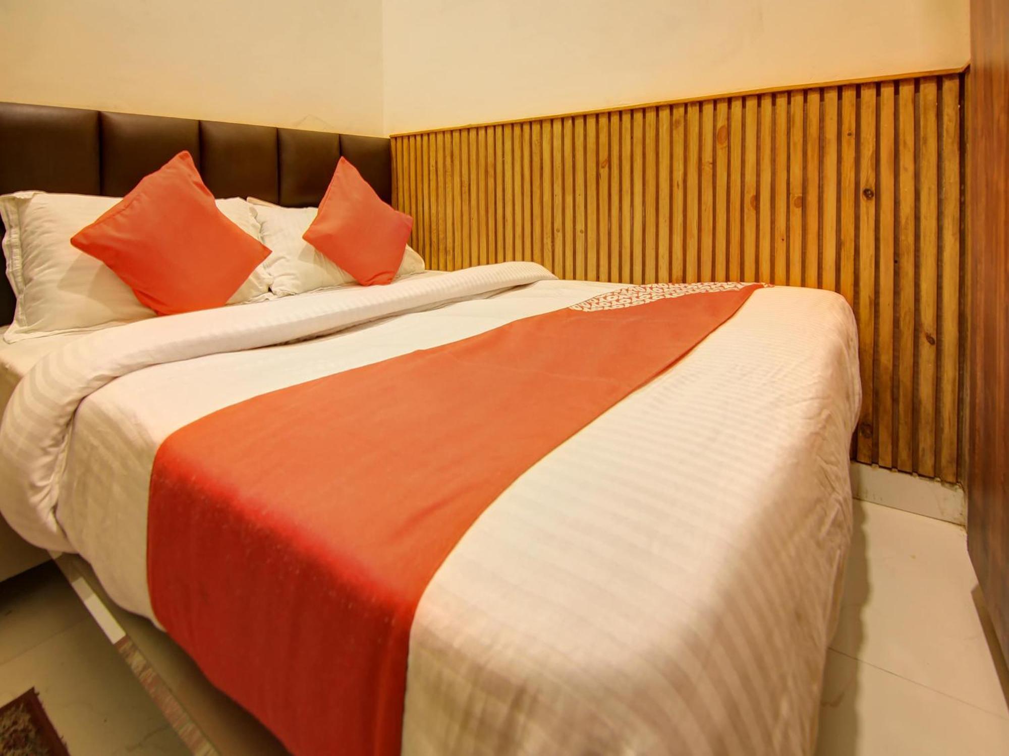 Hotel O Shri Sai Delhi  Ngoại thất bức ảnh